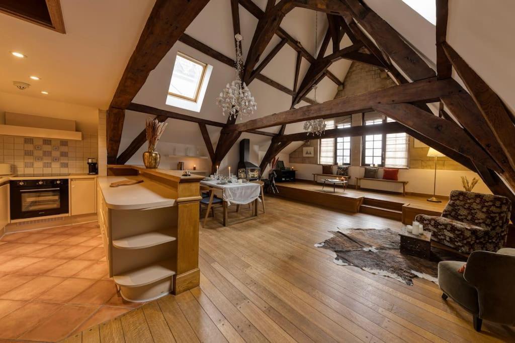 Chic Penthouse Grand-Place บรัสเซลส์ ภายนอก รูปภาพ